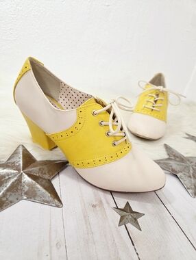 B.A.I.T. heeled oxford pumps yellow cream retro saddle shoes pinup women's 7.5